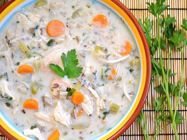 Soupe de poulet au riz close